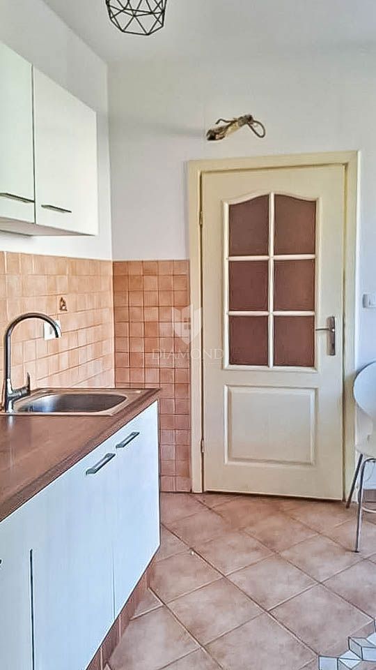 Rovinj, stanovanje v pritličju v mirni ulici