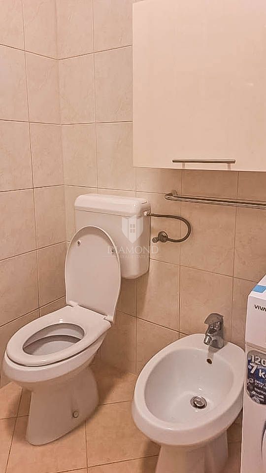 Rovinj, stanovanje v pritličju v mirni ulici