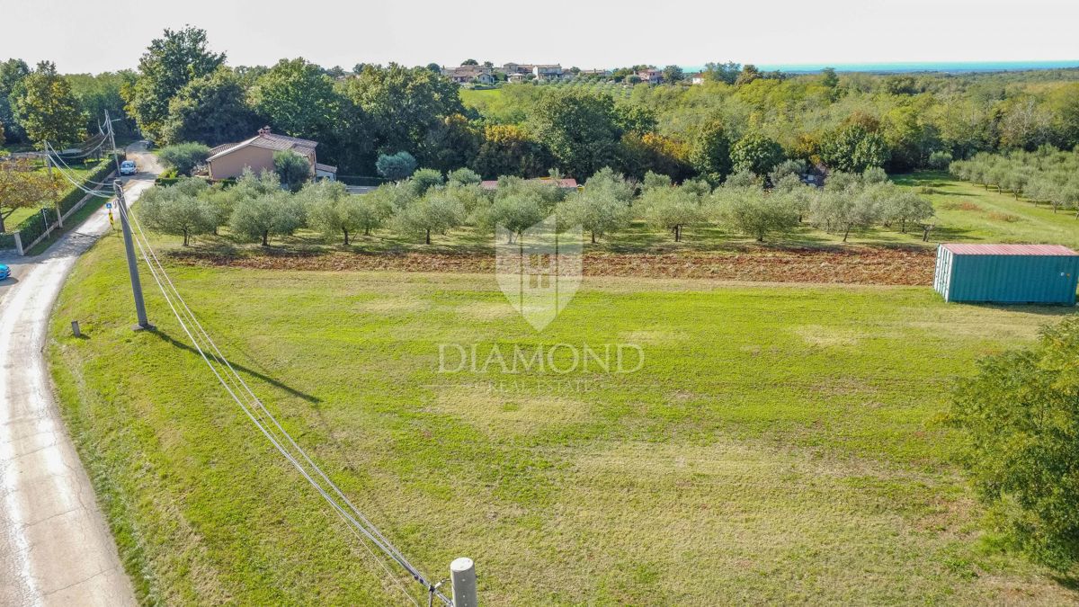 Zemljišče Vižinada, 1.088m2