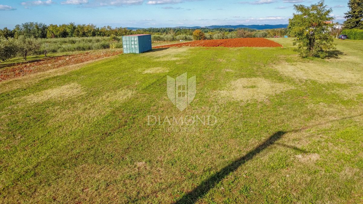 Zemljišče Vižinada, 1.088m2