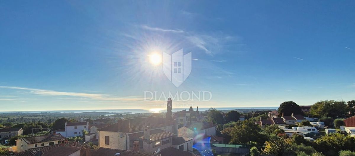 Poreč, atraktivno stanovanje s pogledom na morje