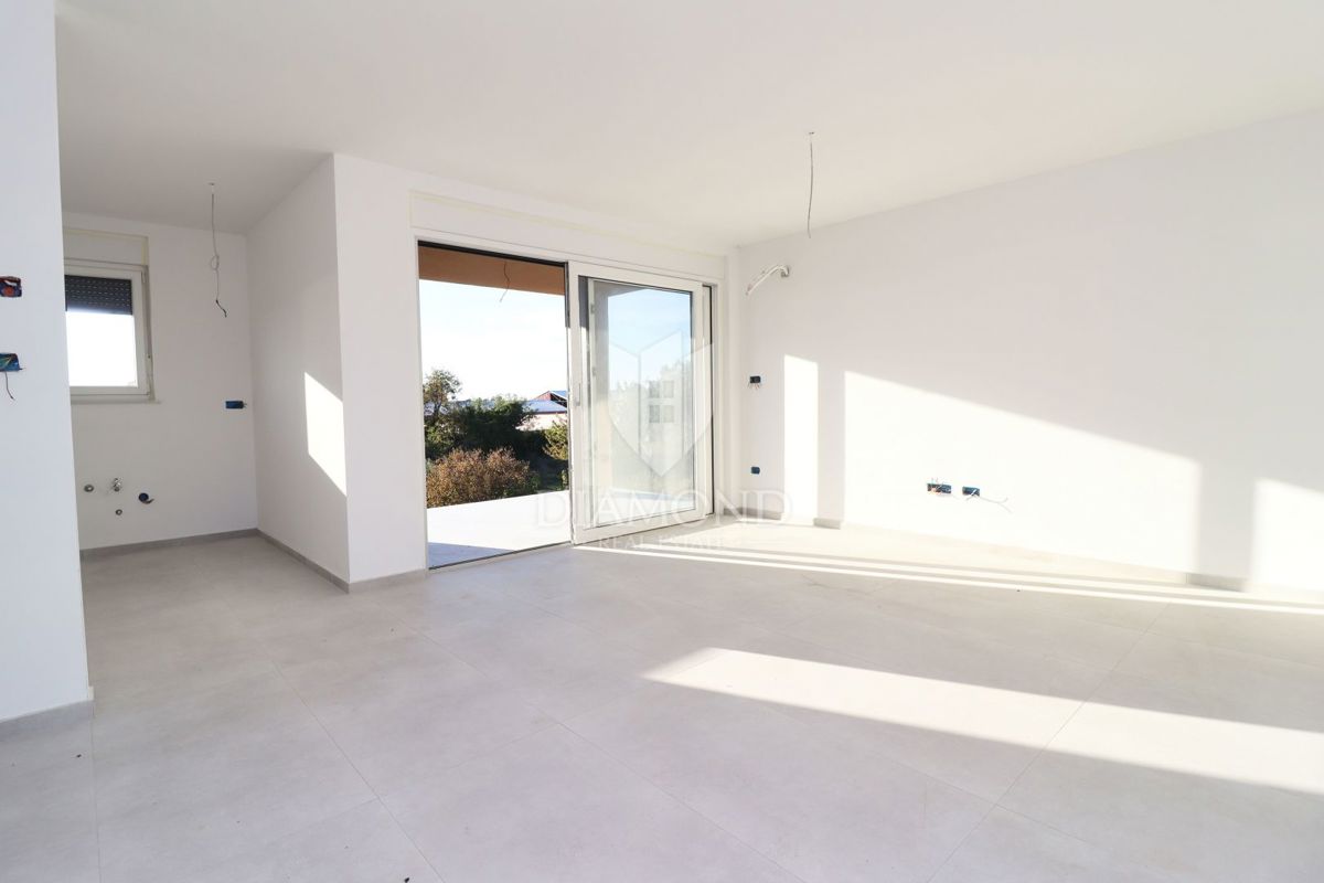 Poreč, atraktivno stanovanje s pogledom na morje