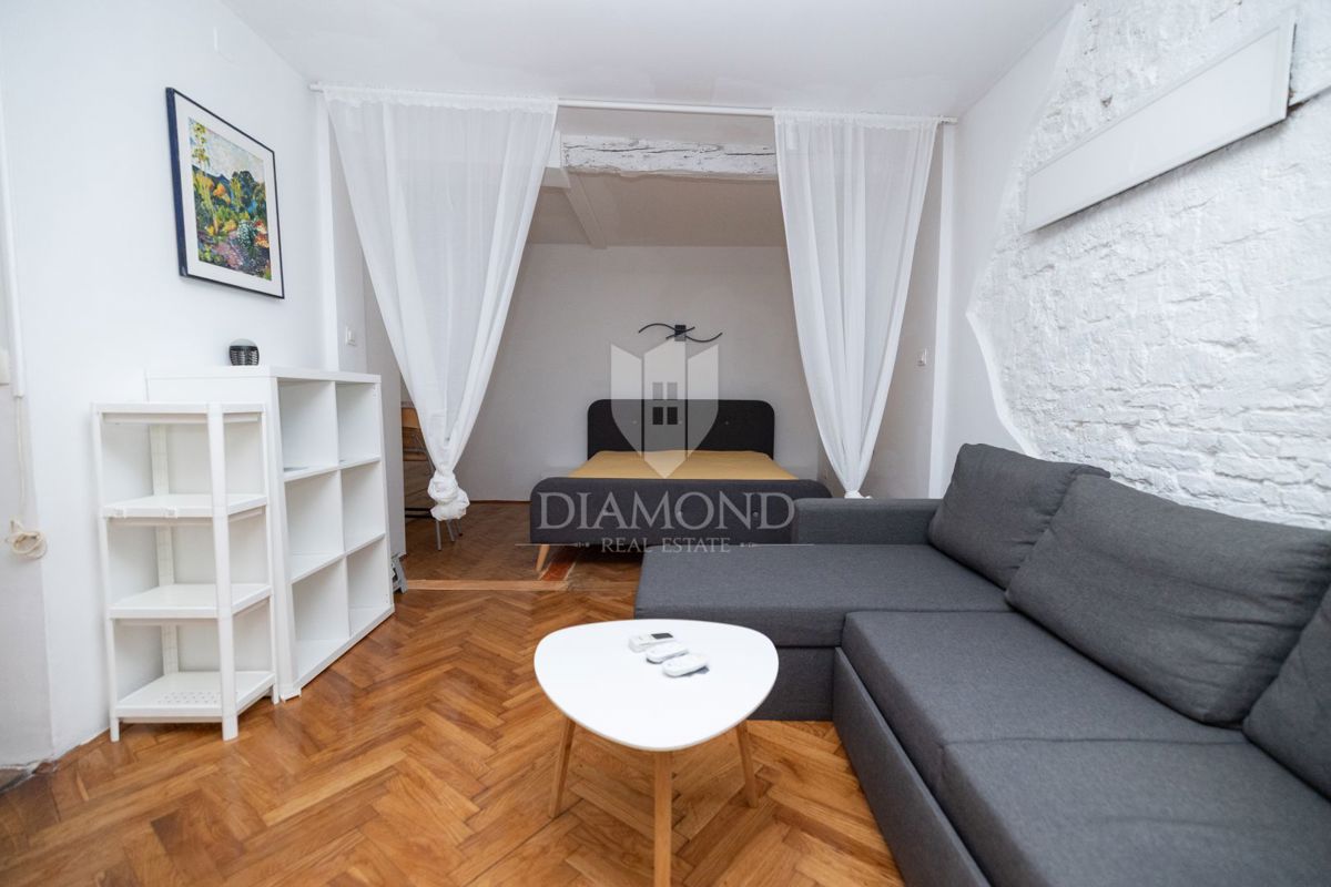 Rovinj, staro mestno jedro, kakovosten studio v pritličju
