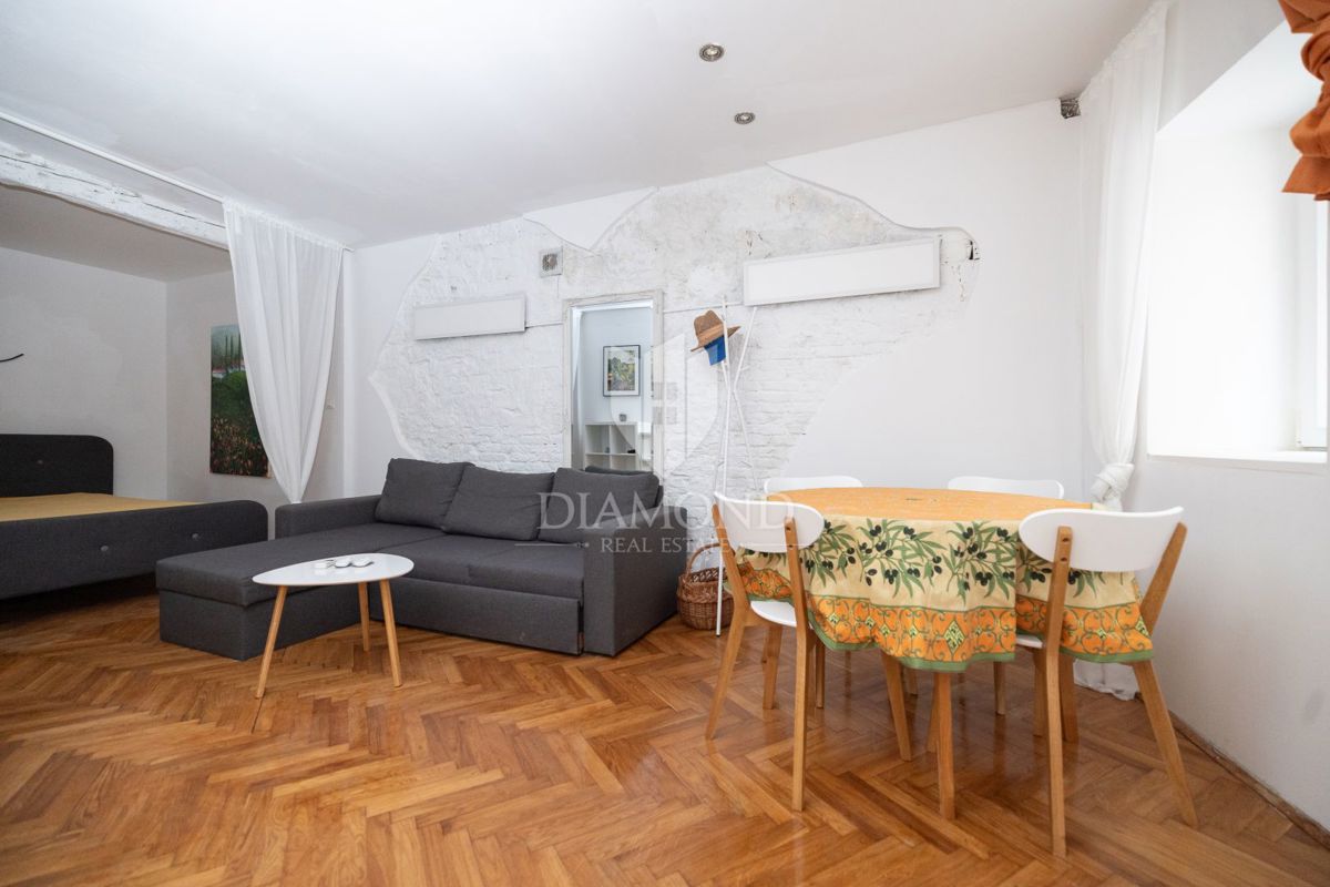 Rovinj, staro mestno jedro, kakovosten studio v pritličju