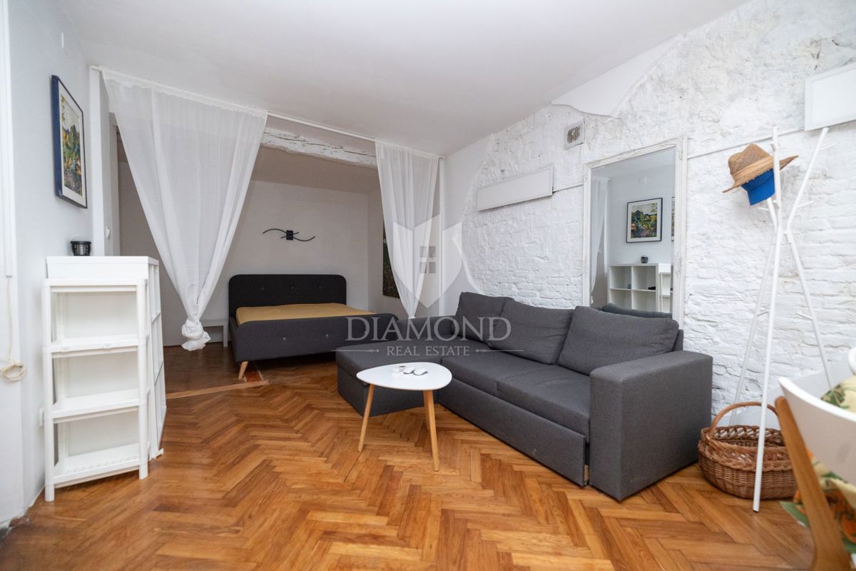Rovinj, staro mestno jedro, kakovosten studio v pritličju