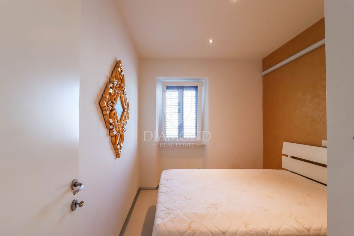 Rovinj! Apartma in PP Prva vrsta do morja!