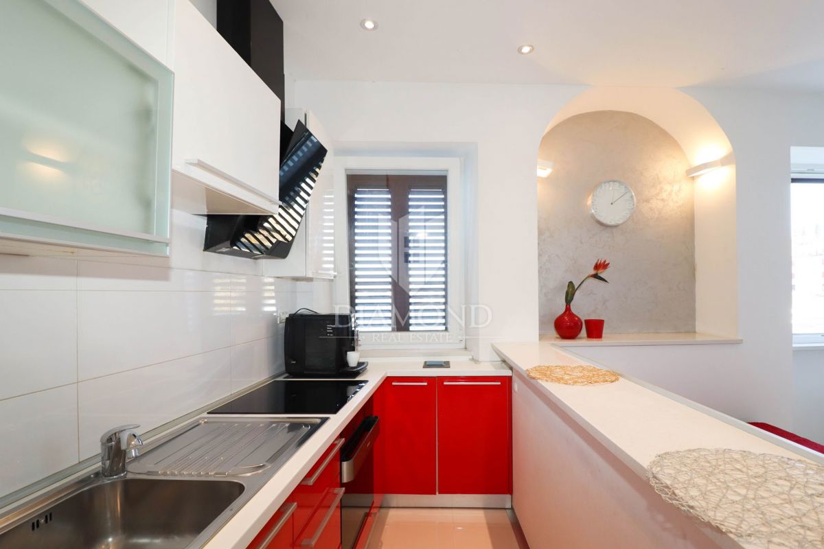 Rovinj! Apartma in PP Prva vrsta do morja!