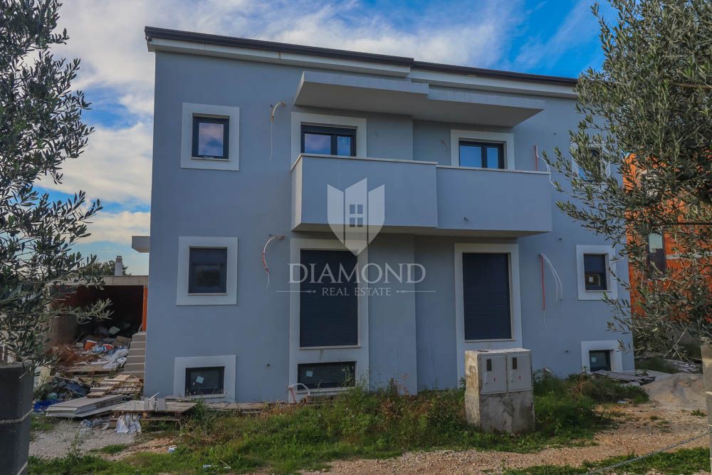 Fažana, okolica, dvojček s pogledom na morje