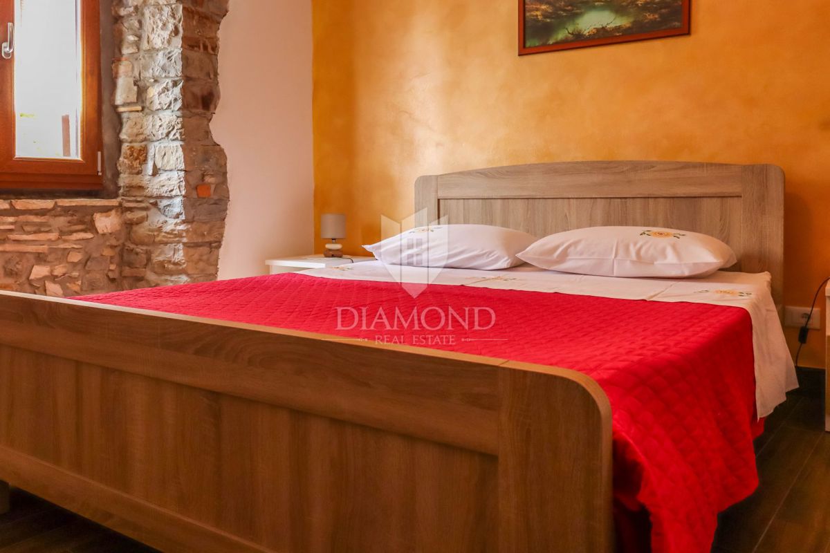 Oprtalj, hiša 139 m2 s čarobnim razgledom! 