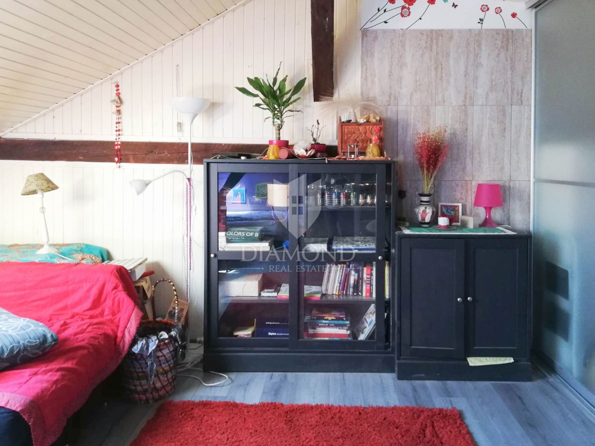 Zagreb, Donji Grad! Enosobno stanovanje z veliko teraso!