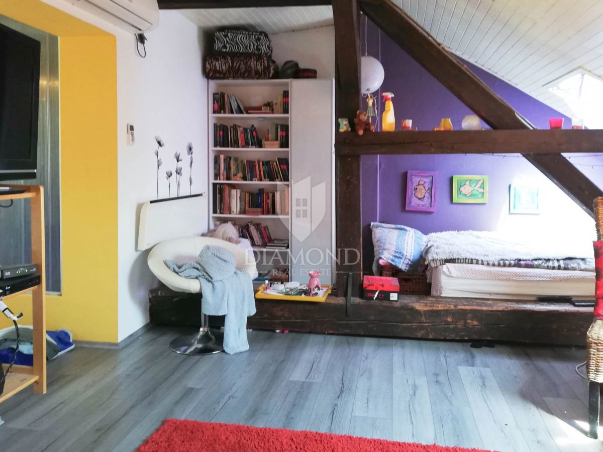 Zagreb, Donji Grad! Enosobno stanovanje z veliko teraso!