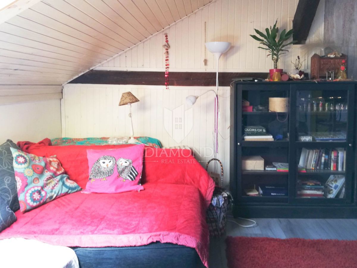 Zagreb, Donji Grad! Enosobno stanovanje z veliko teraso!