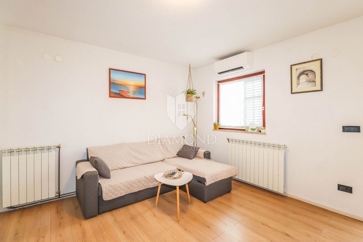 PRILOŽNOST! ROVINJ! 3 STANOVANJA, VRT, PARKIRIŠČE!!!