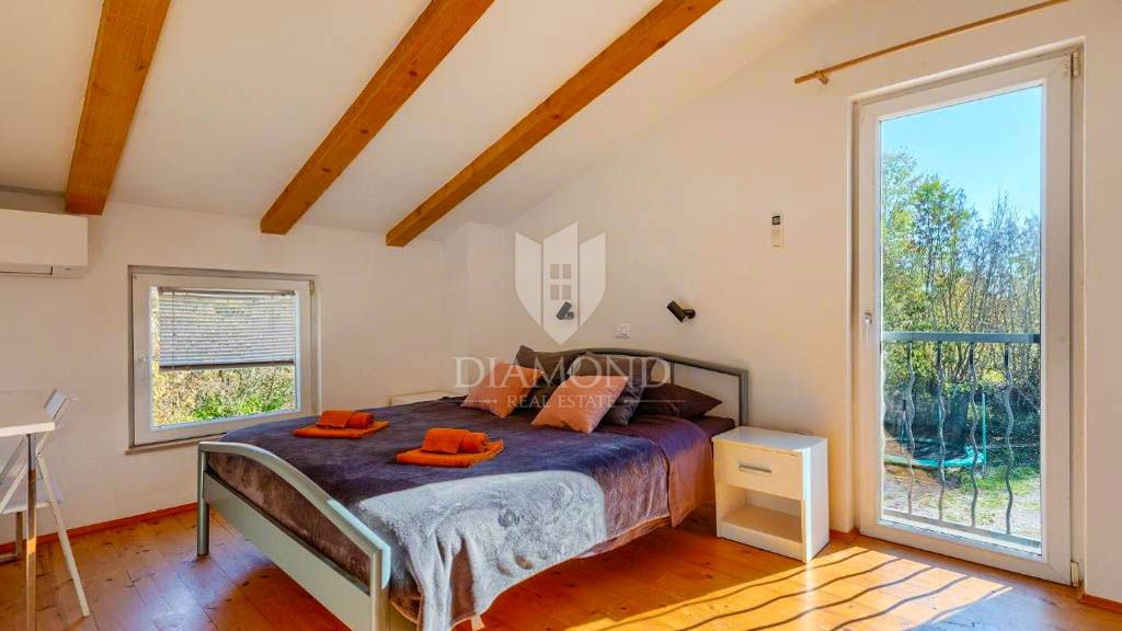 Oaza miru z velikim vrtom v bližini Žminja