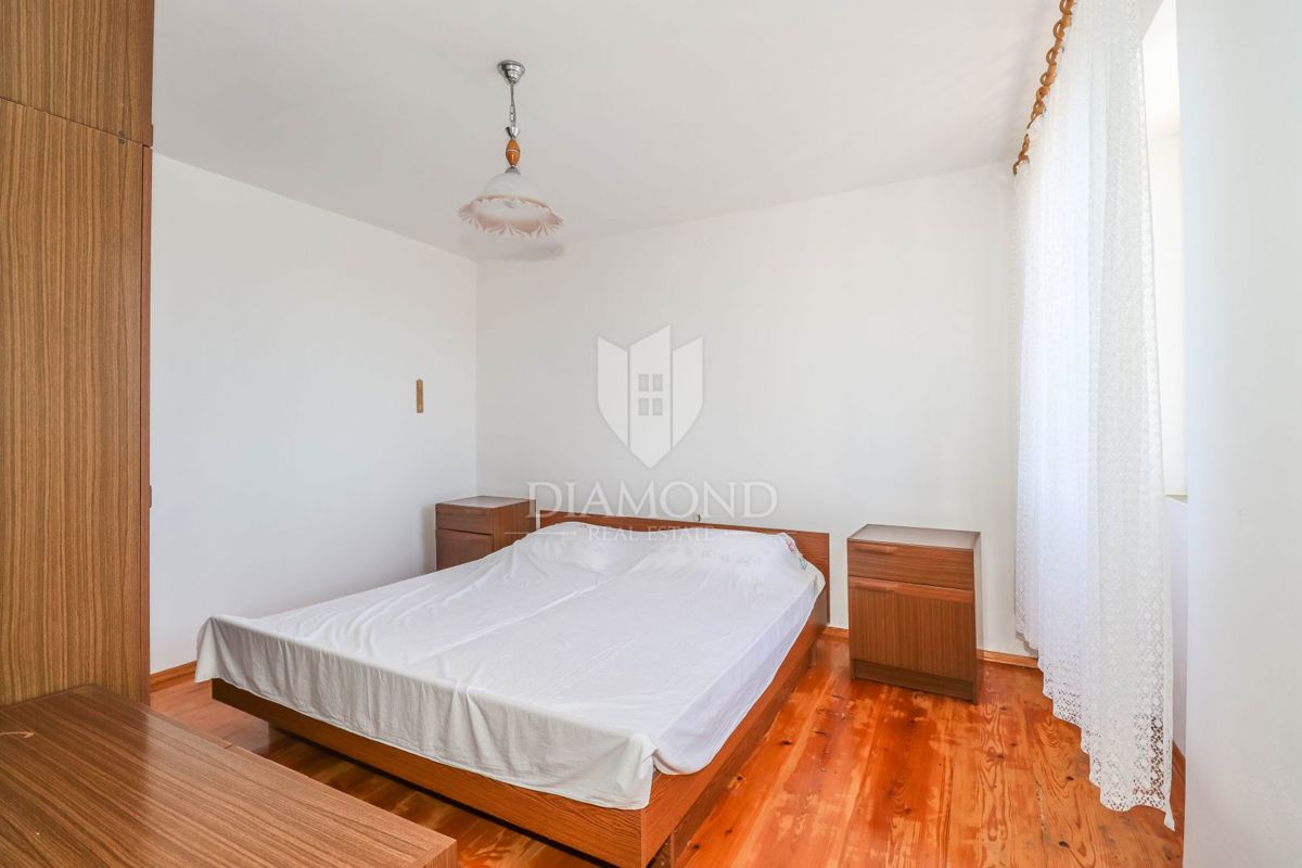 Žminj, podeželska hiša za veliko družino na mirni lokaciji