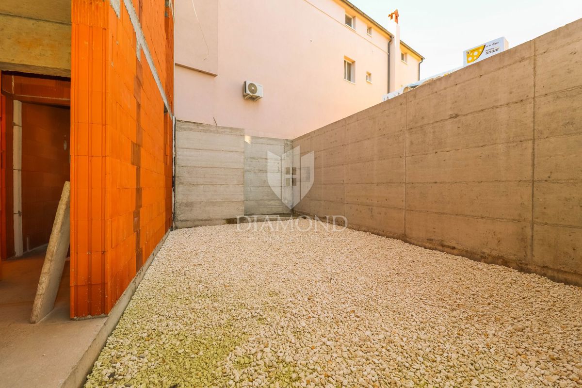 Medulin, okolica, stanovanje v pritličju z vrtom