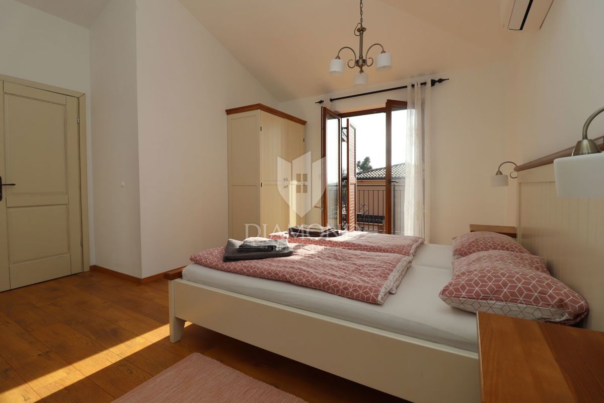 Hiša z bazenom in velikim vrtom – le 10 minut od Poreča in čudovitih plaž, idealna za bivanje ali turistični najem