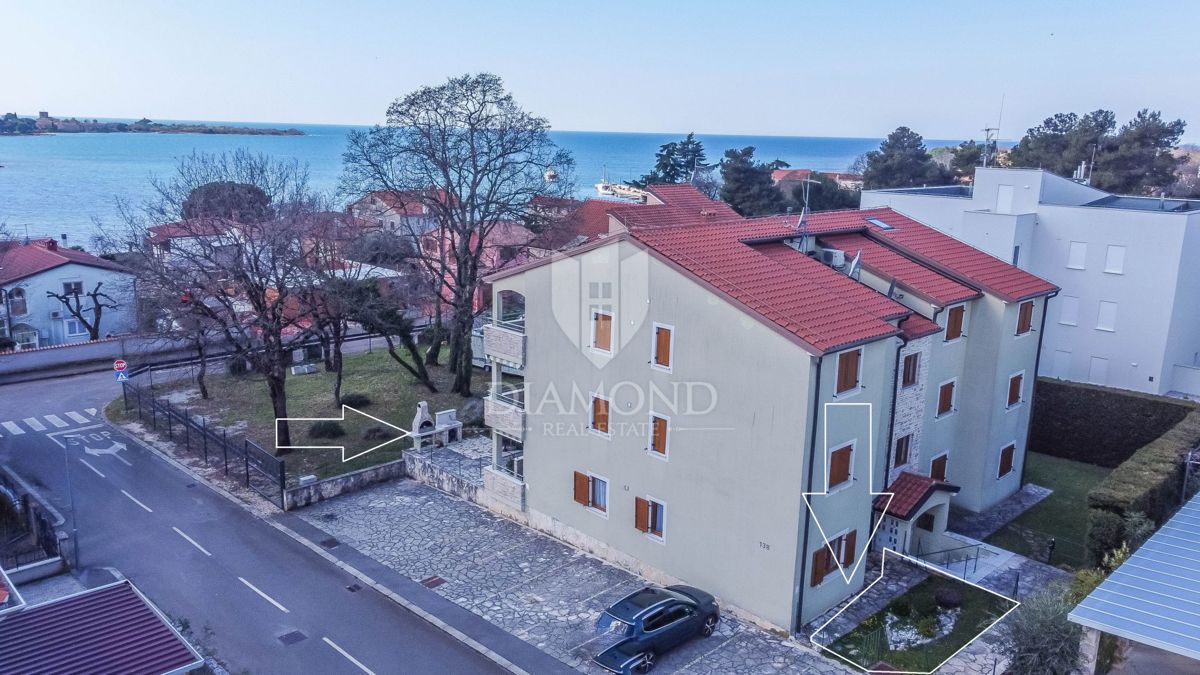 Ekskluzivno! Novigrad, stanovanje v pritličju 100 m od plaže!