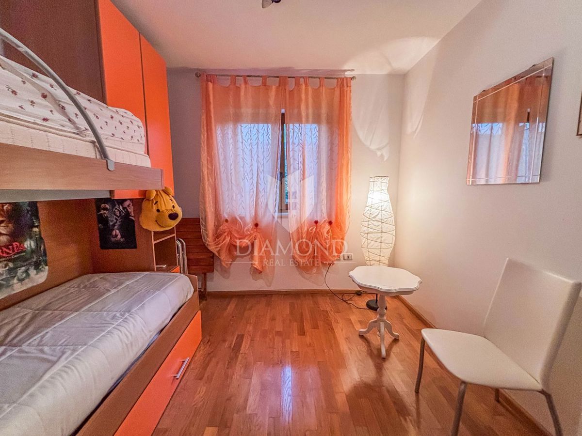 Ekskluzivno! Novigrad, stanovanje v pritličju 100 m od plaže!