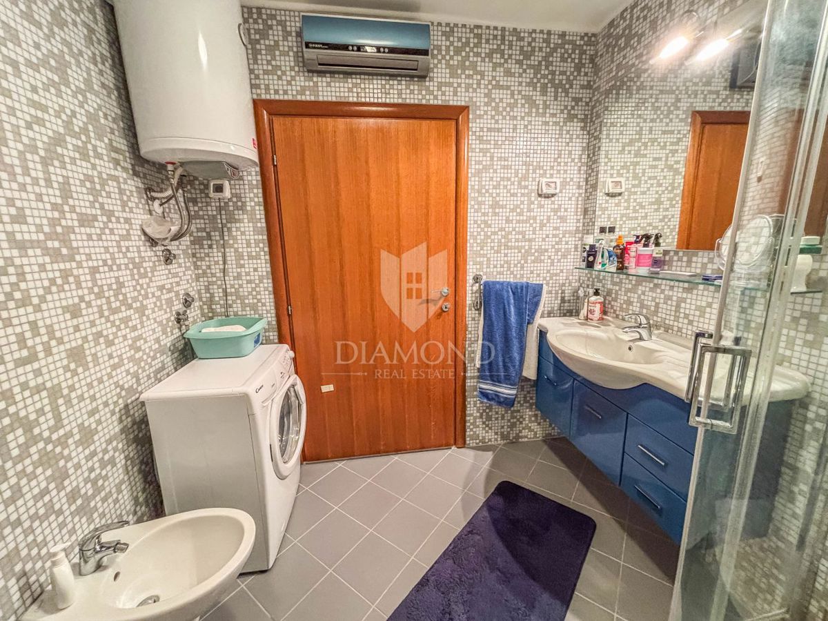 Ekskluzivno! Novigrad, stanovanje v pritličju 100 m od plaže!