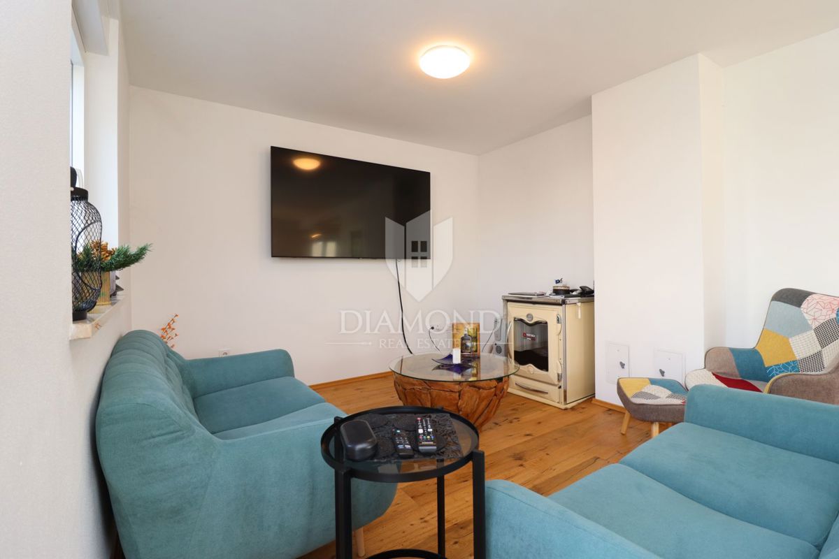 Poreč, okolica, opremljena hiša s pogledom na morje in naravo