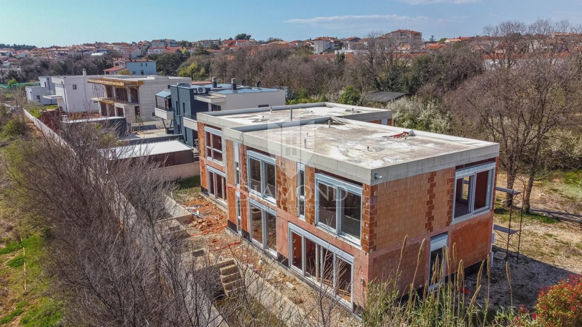 Ližnjan, hiša z bazenom in pogledom na morje