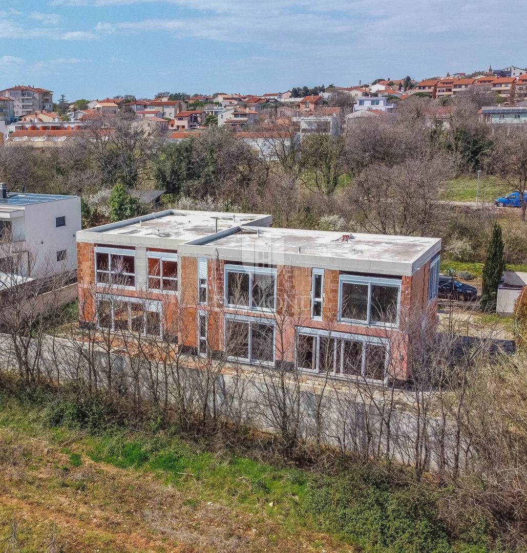 Ližnjan, hiša z bazenom in pogledom na morje