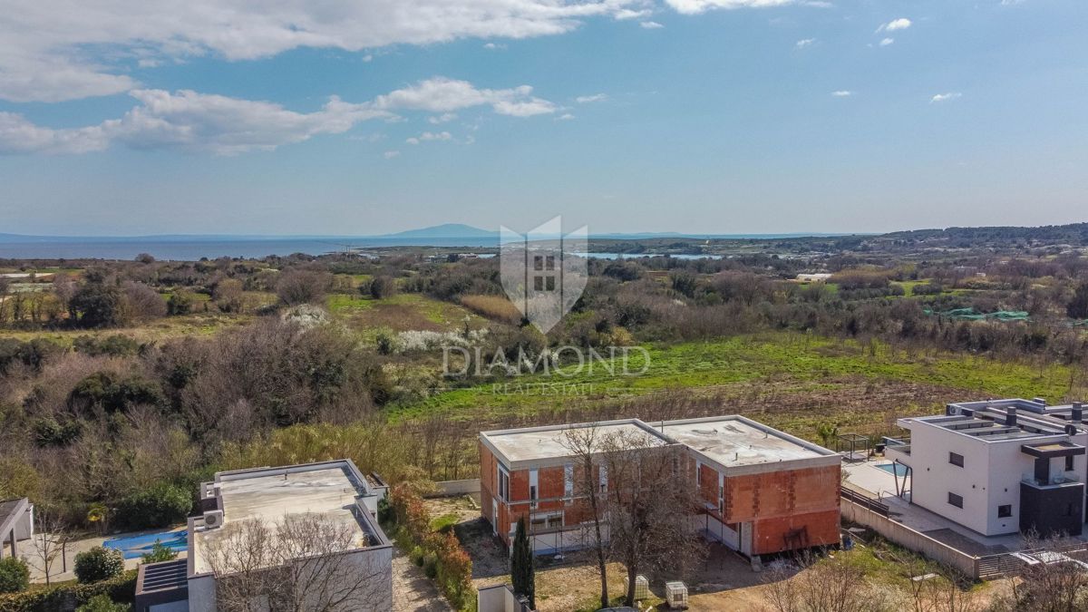 Ližnjan, hiša z bazenom in pogledom na morje