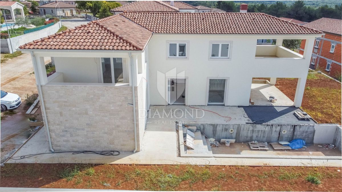 Poreč, Kakovostna hiša s panoramskim razgledom