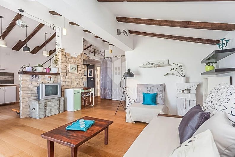 Rovinj, odlično stanovanje s čudovitim razgledom na okolico
