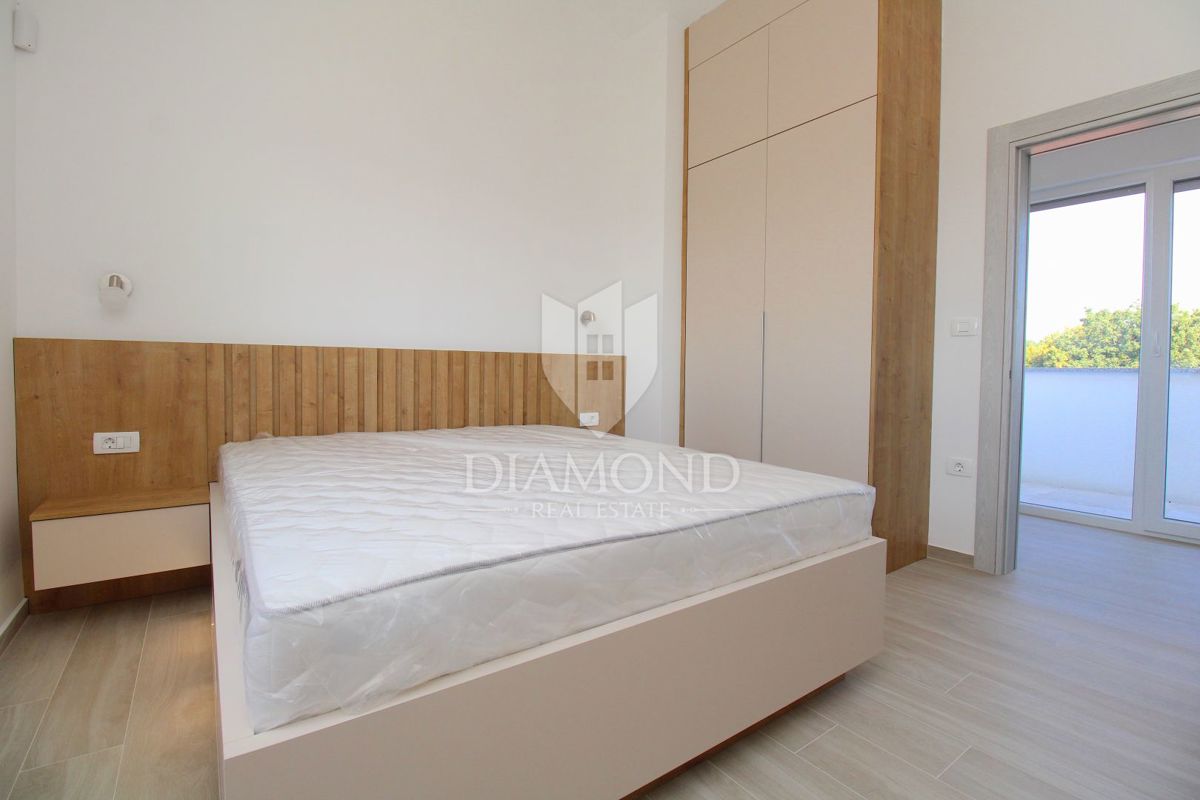 Svetvinčenat, nova Vila z bazenom