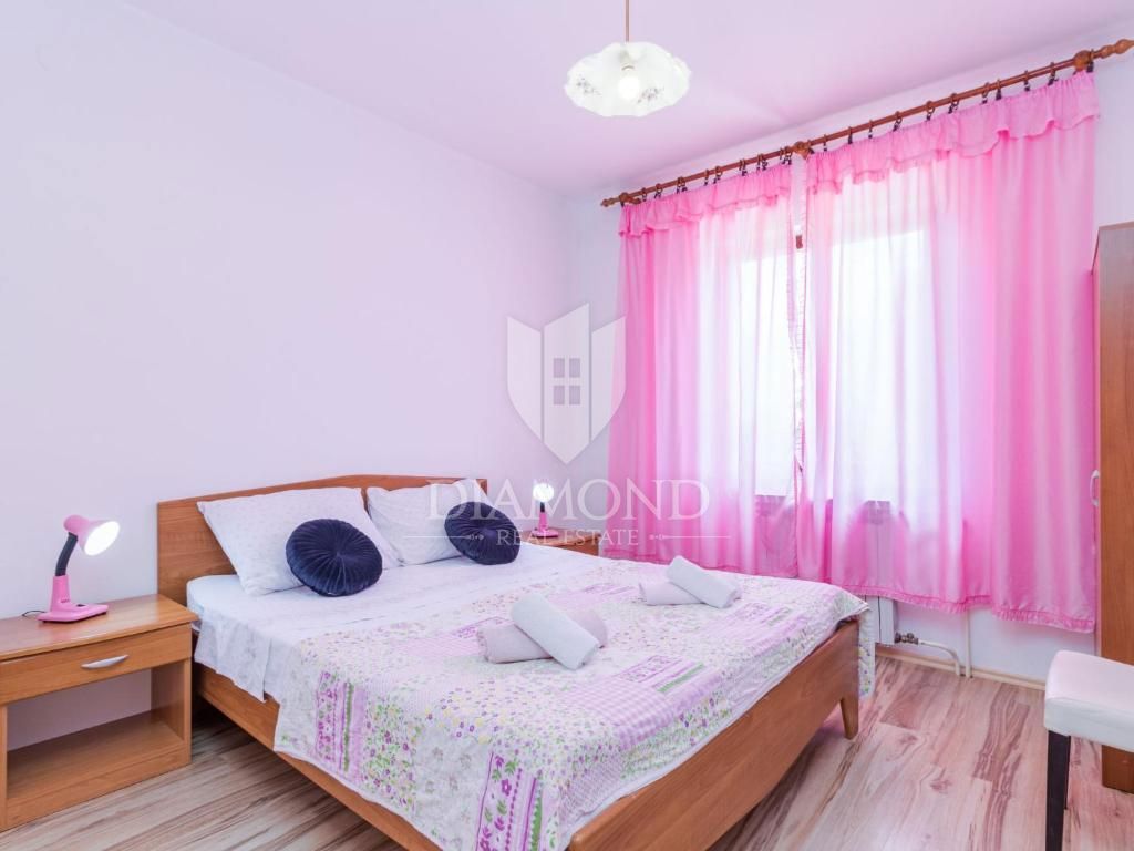 Motovun, okolica, počitniška hiša z bazenom in velikim vrtom