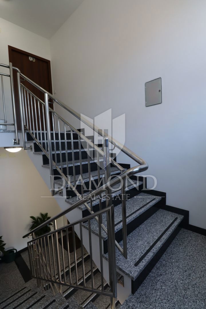 Pula, hiša s štirimi apartmaji na mirni lokaciji