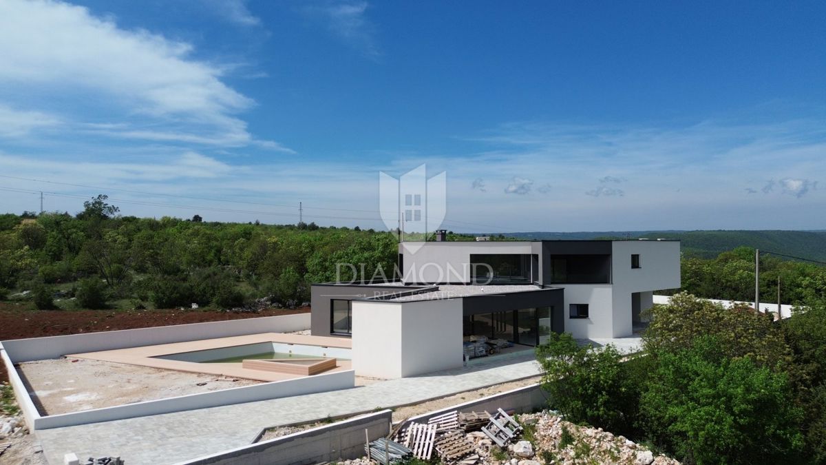 Labin, lepa nova vila z modernim dizajnom