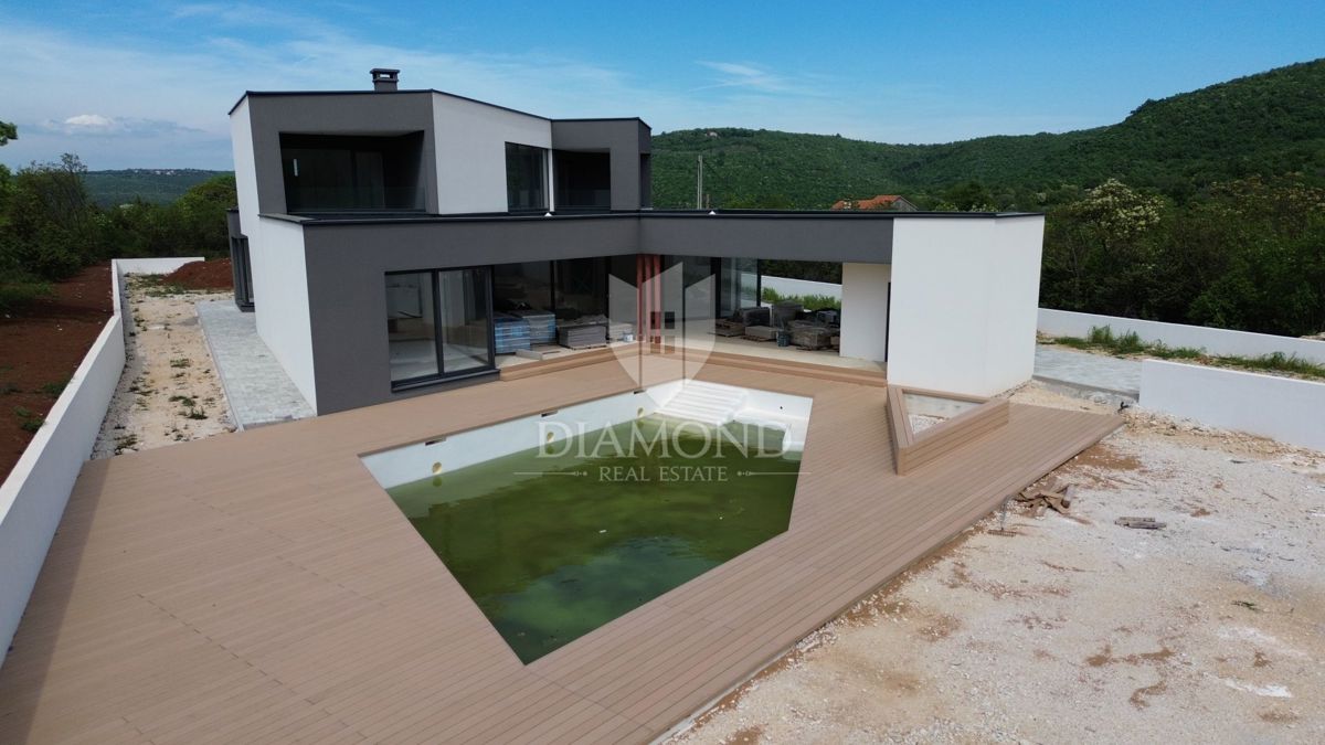Labin, lepa nova vila z modernim dizajnom