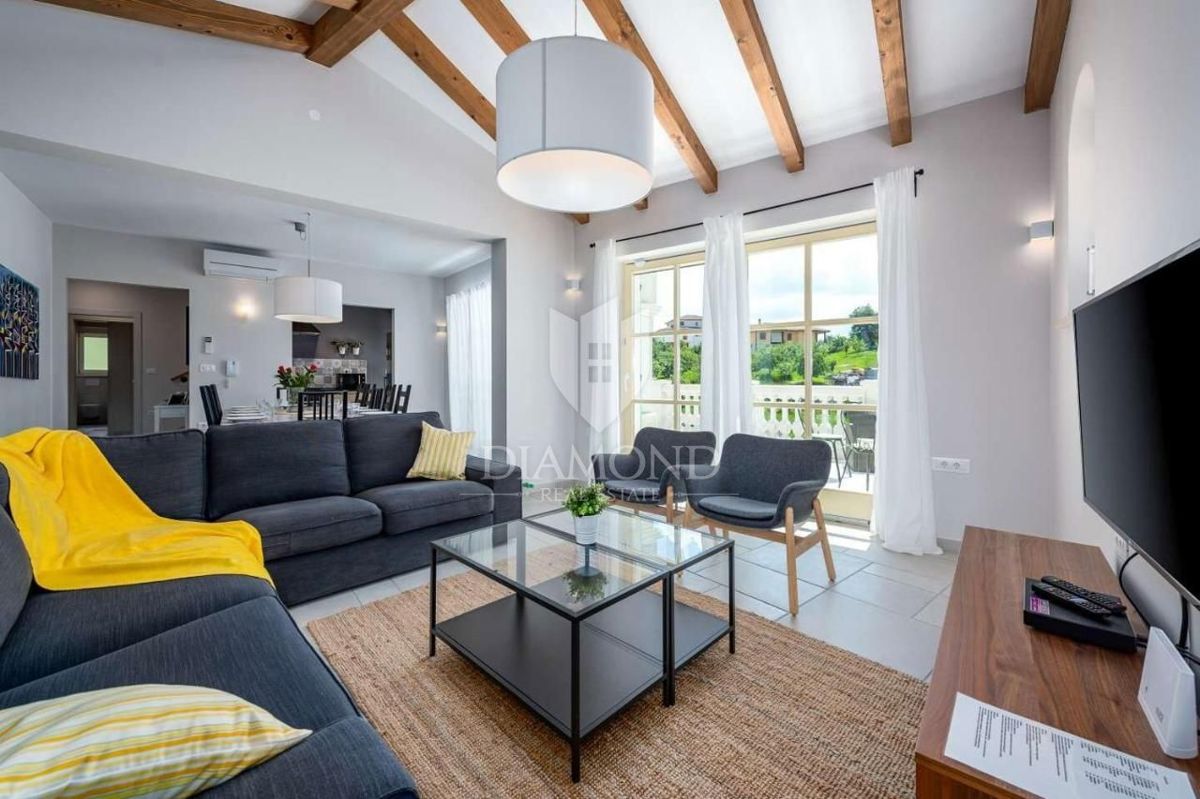 Hiša Stari Pazin, Pazin, 350m2