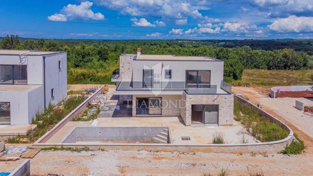Poreč, Tar, luksuzna hiša z ogrevanim bazenom!
