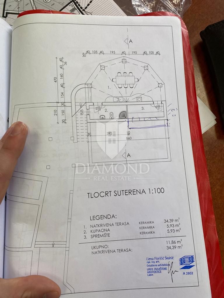 Labin, okolica, lepa avtohtona počitniška hiša.