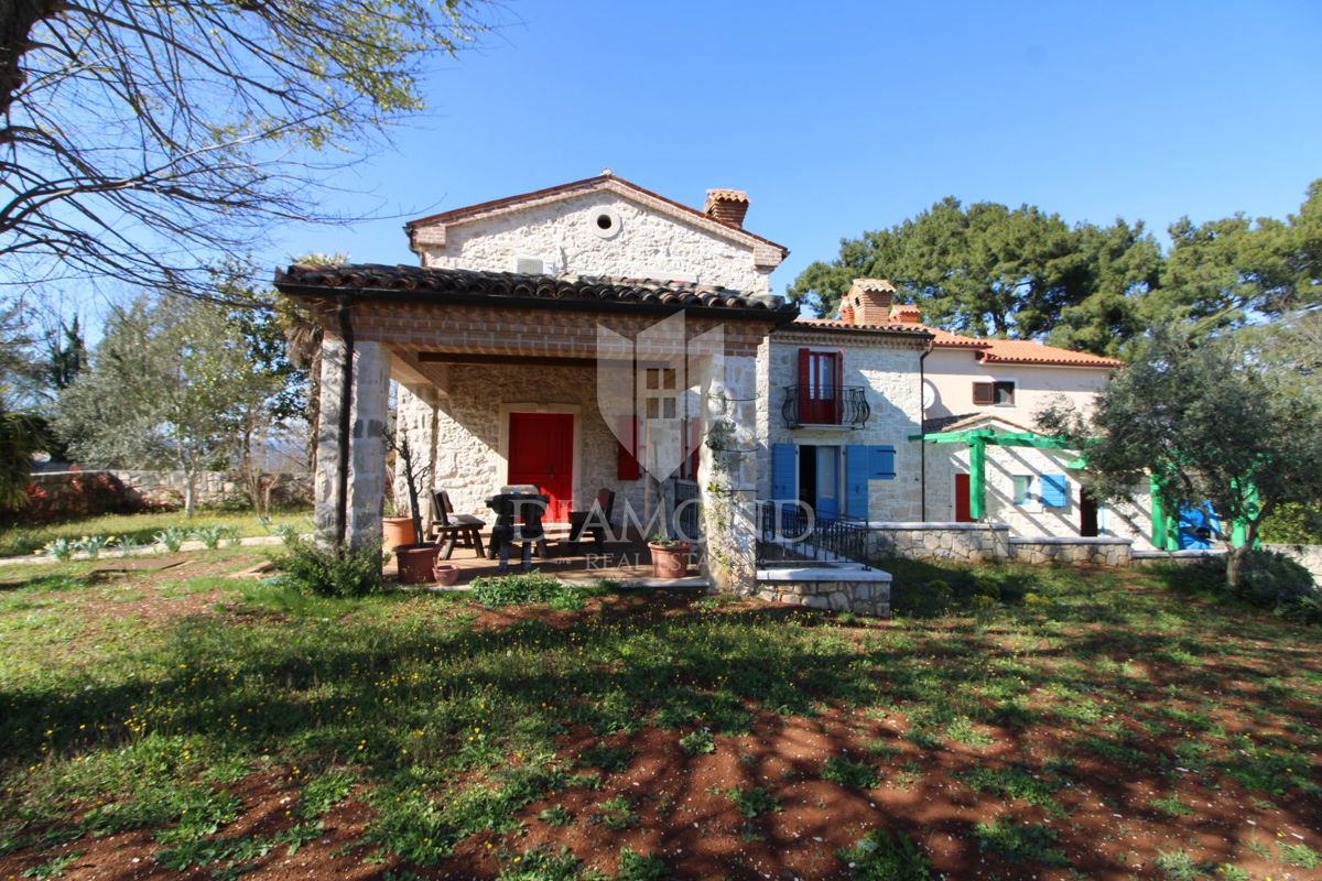 Labin, okolica, lepa avtohtona počitniška hiša.