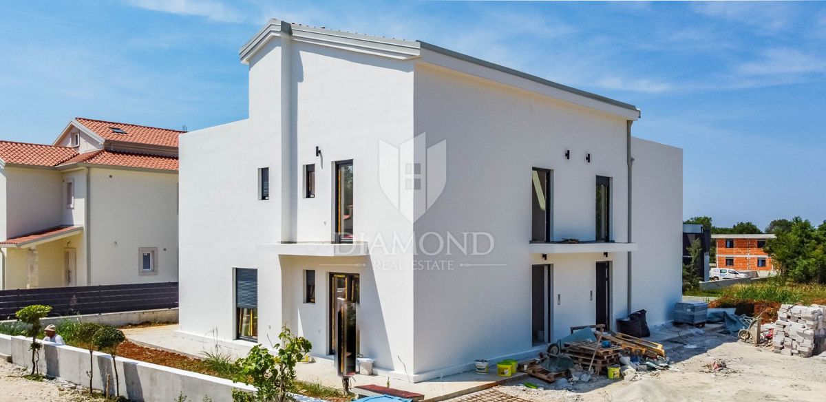 Poreč, odličen duplex po sistemu pametne hiše!