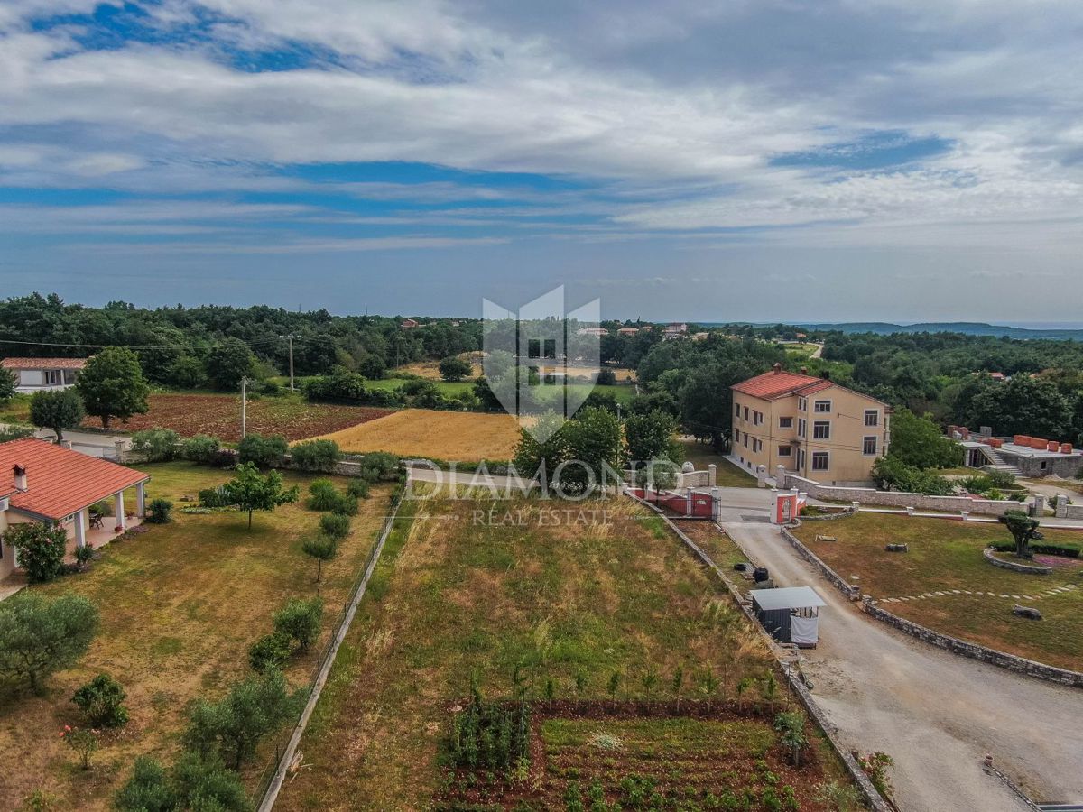 Kanfanar, okolica, zemljišče na odlični in mirni lokaciji