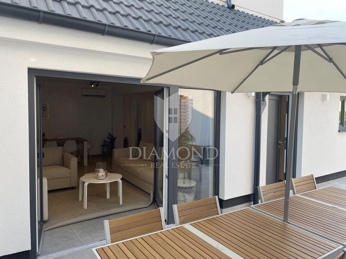 Premantura, Lep apartma z dvoriščem