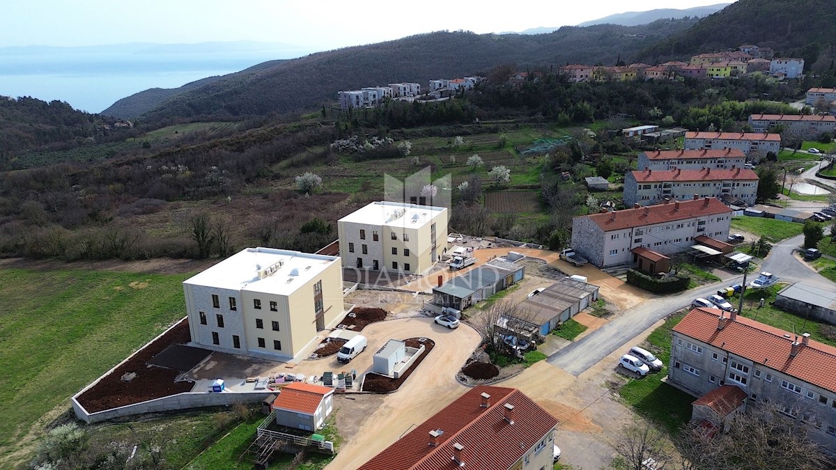 Labin, luksuzni penthouse s pogledom na morje 