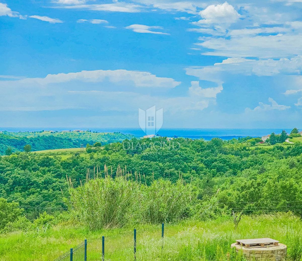 Momjan, okolica! Čudovita vila z odprtim pogledom na morje!