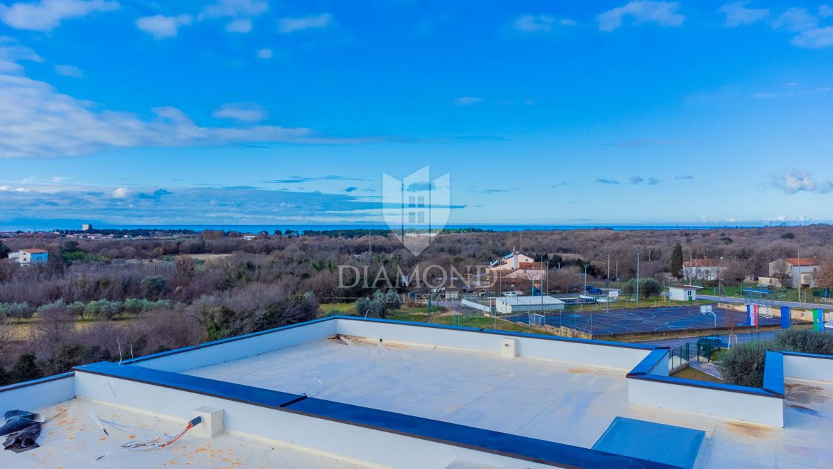 Umag, novogradnja! Pritličje s pogledom na morje!