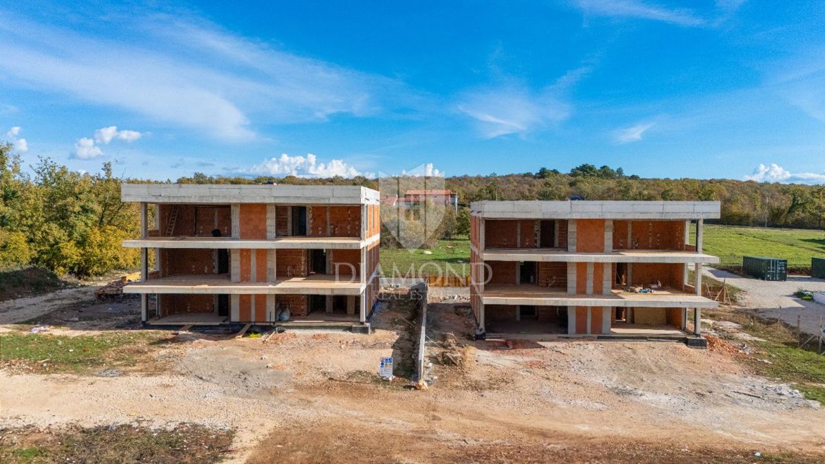 Poreč, moderna novogradnja v bližini centra!