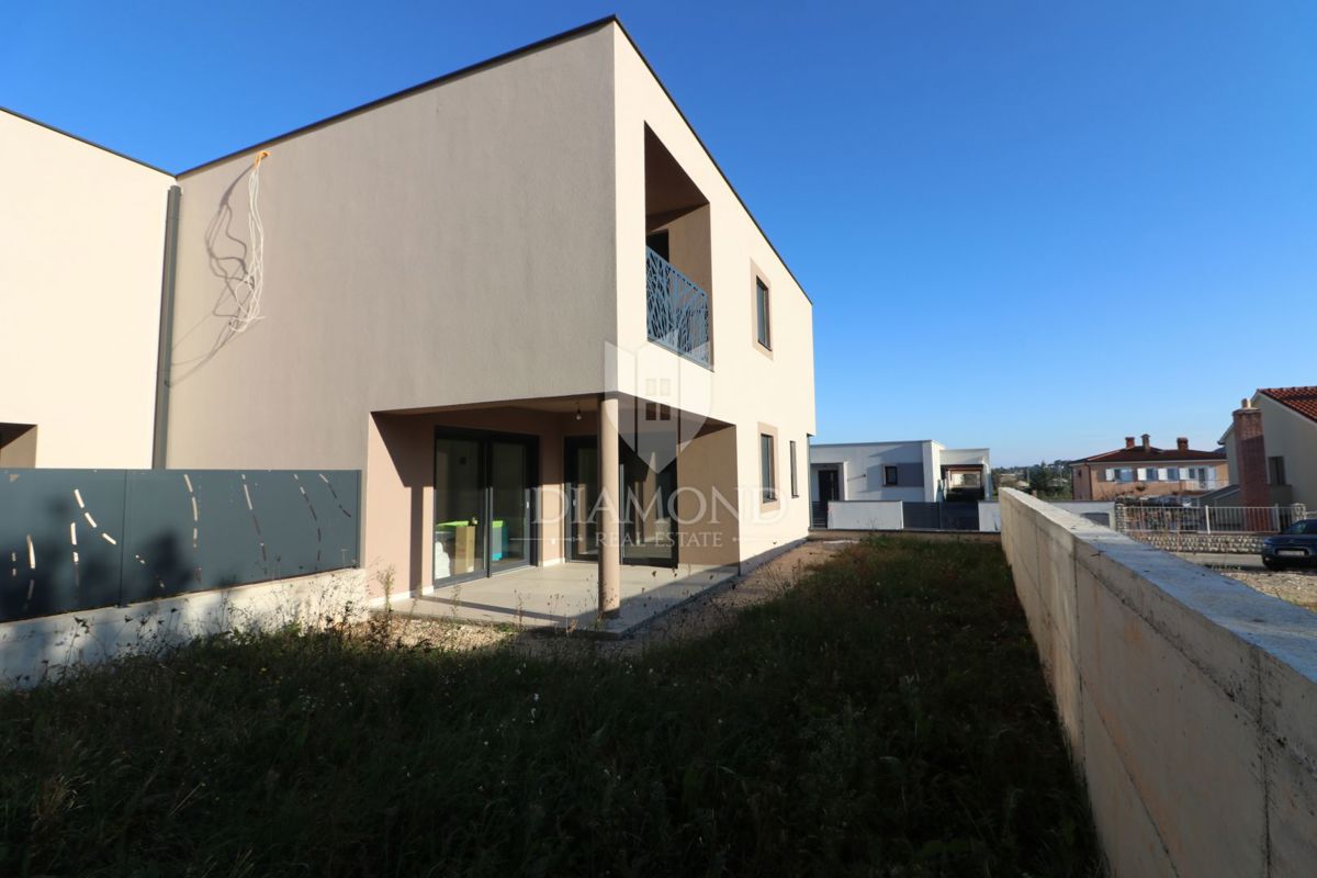 Labin, novogradnja, odlična hiša dvojček v centru mesta