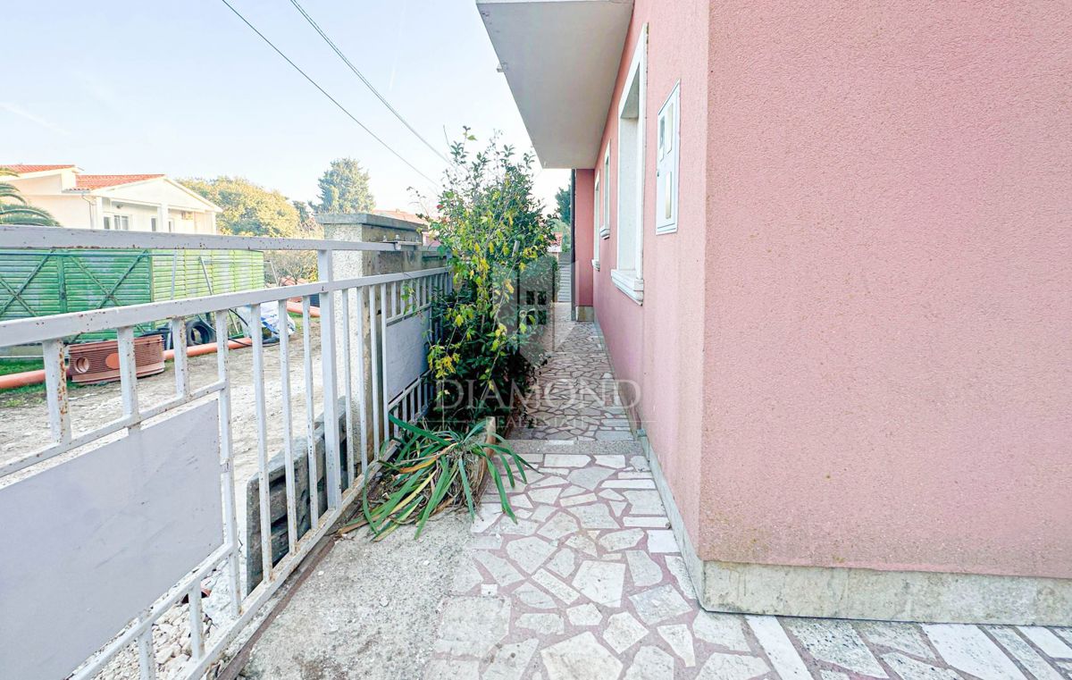 Premantura, apartma 800m od morja s parkirnim mestom!