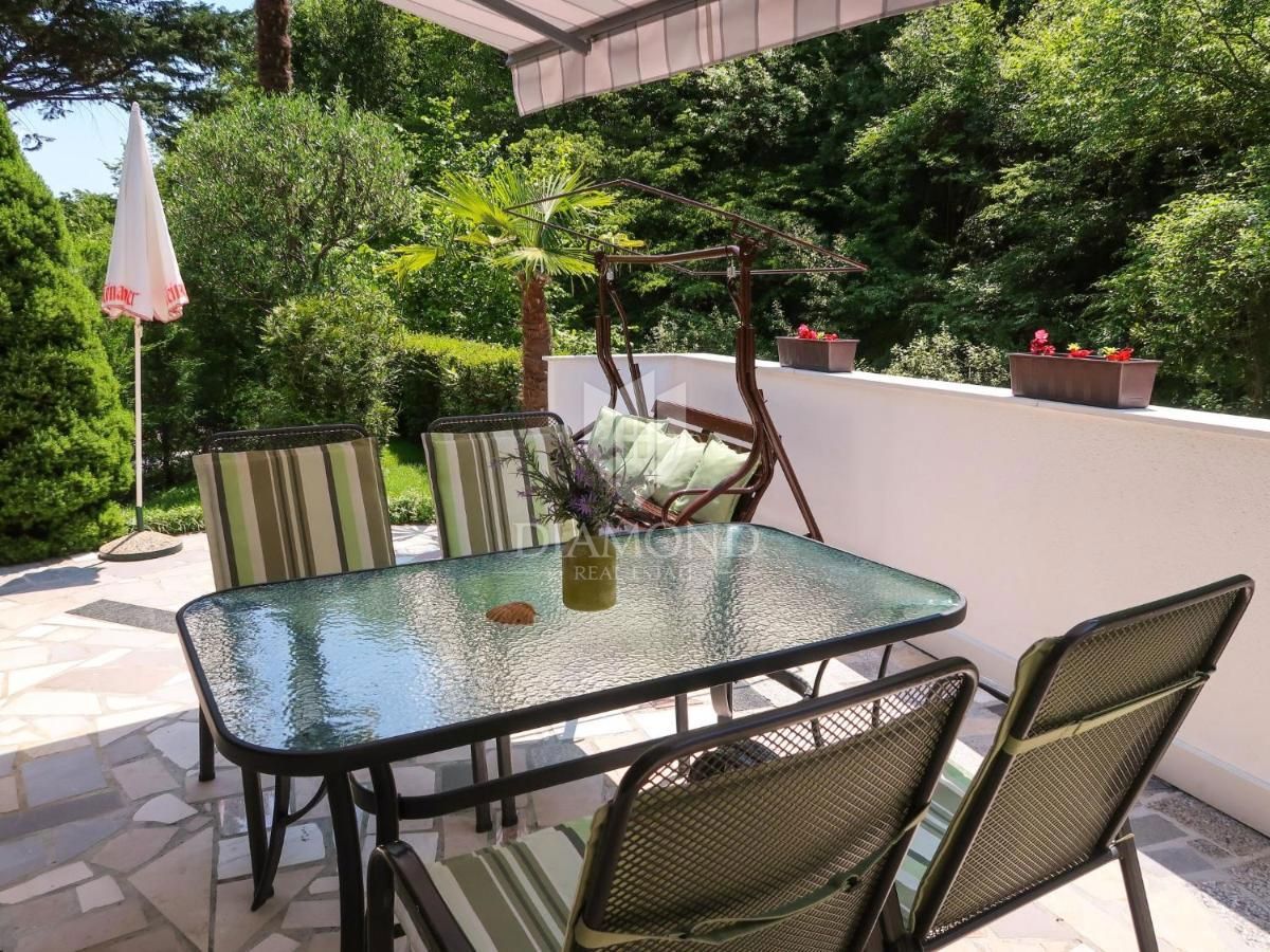 Lovran, apartmajska hiša na edinstveni lokaciji