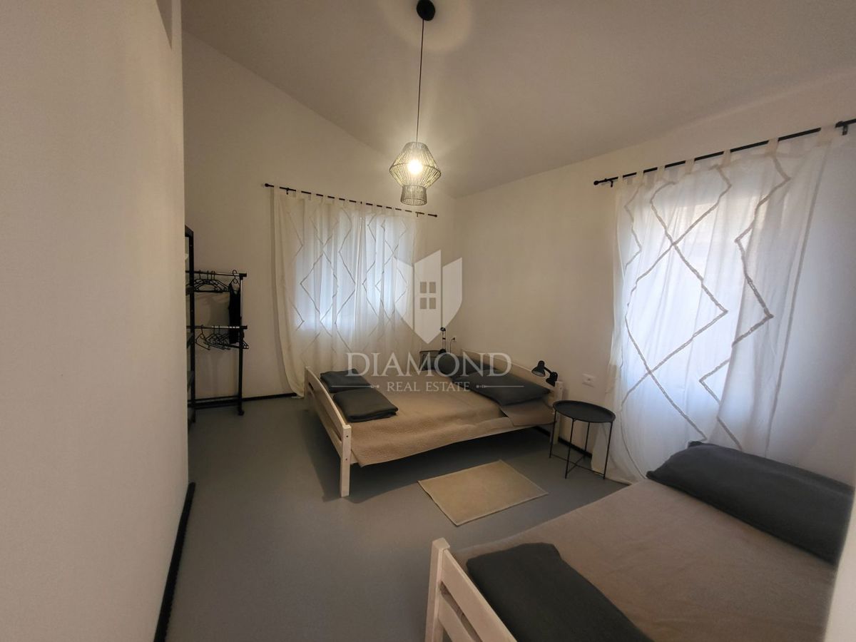 Hiša s panoramskim razgledom, območje Plomina
